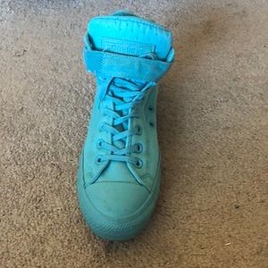 Unique color converse